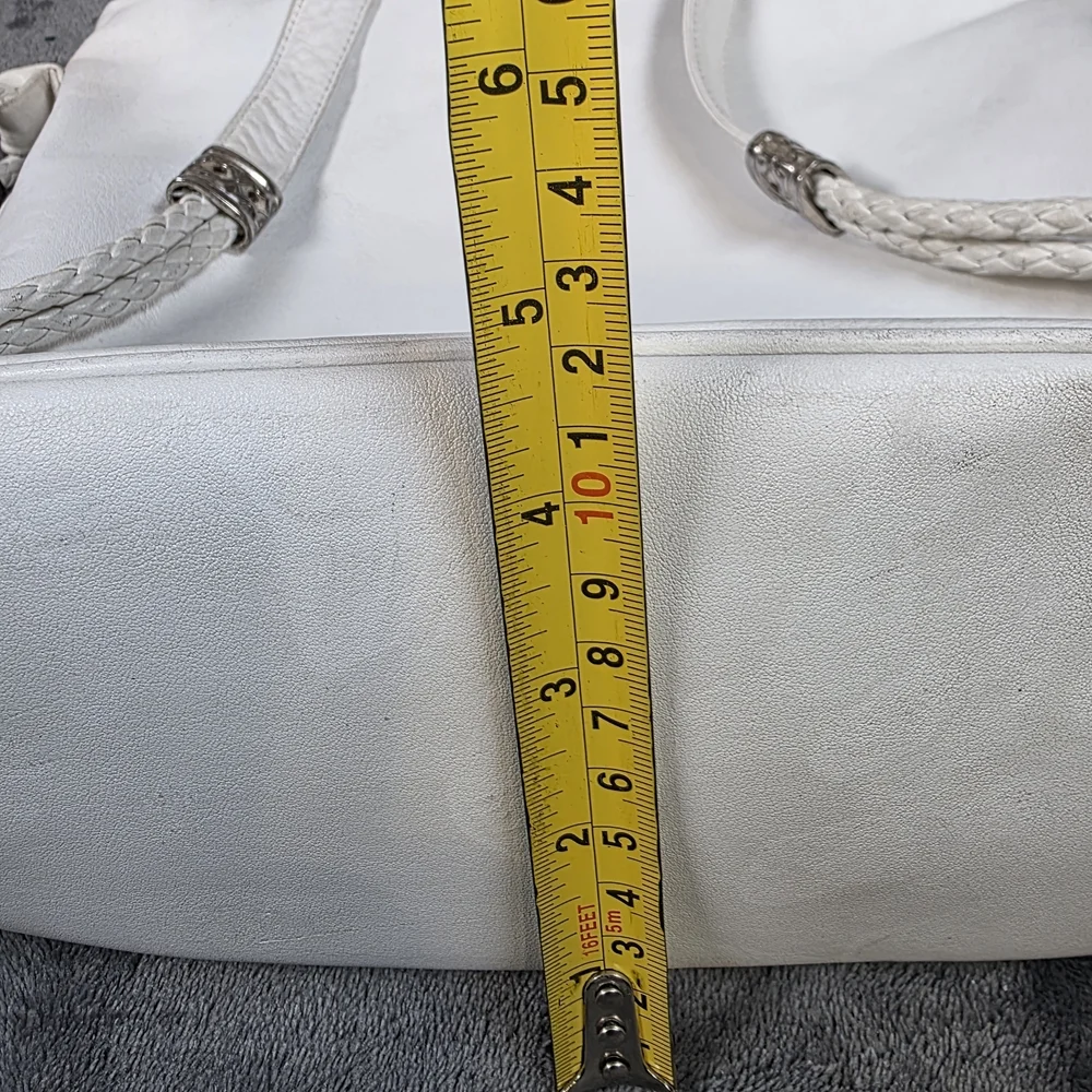 Fossil chic white